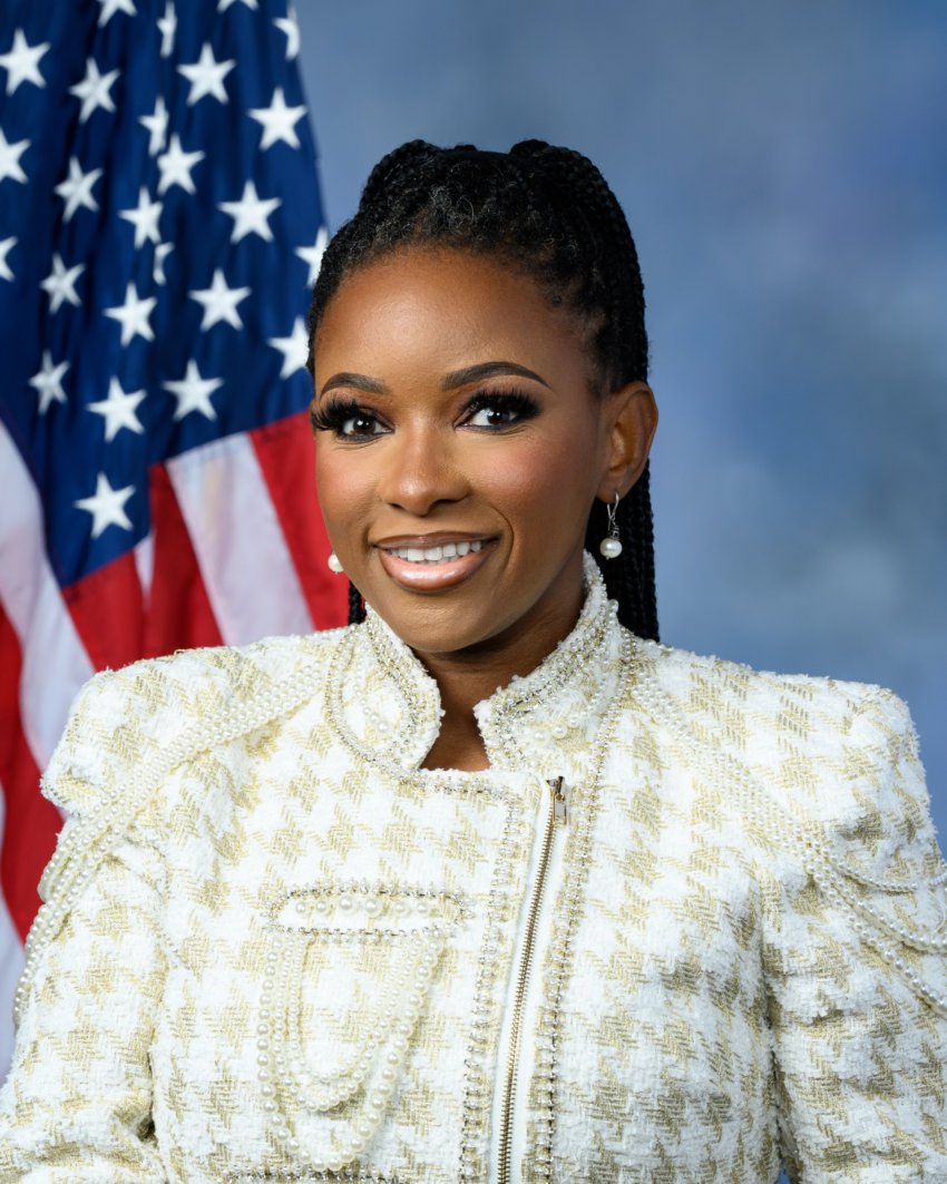 U.S. Rep. Jasmine Crockett, official 118th Congress portrait (public domain, U.S. House of Representatives)